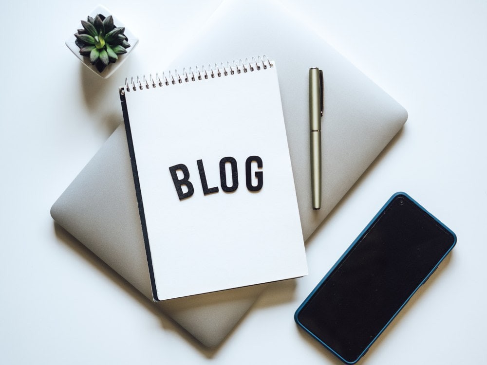 You will get well-researched blogs and articles that will drive traffic